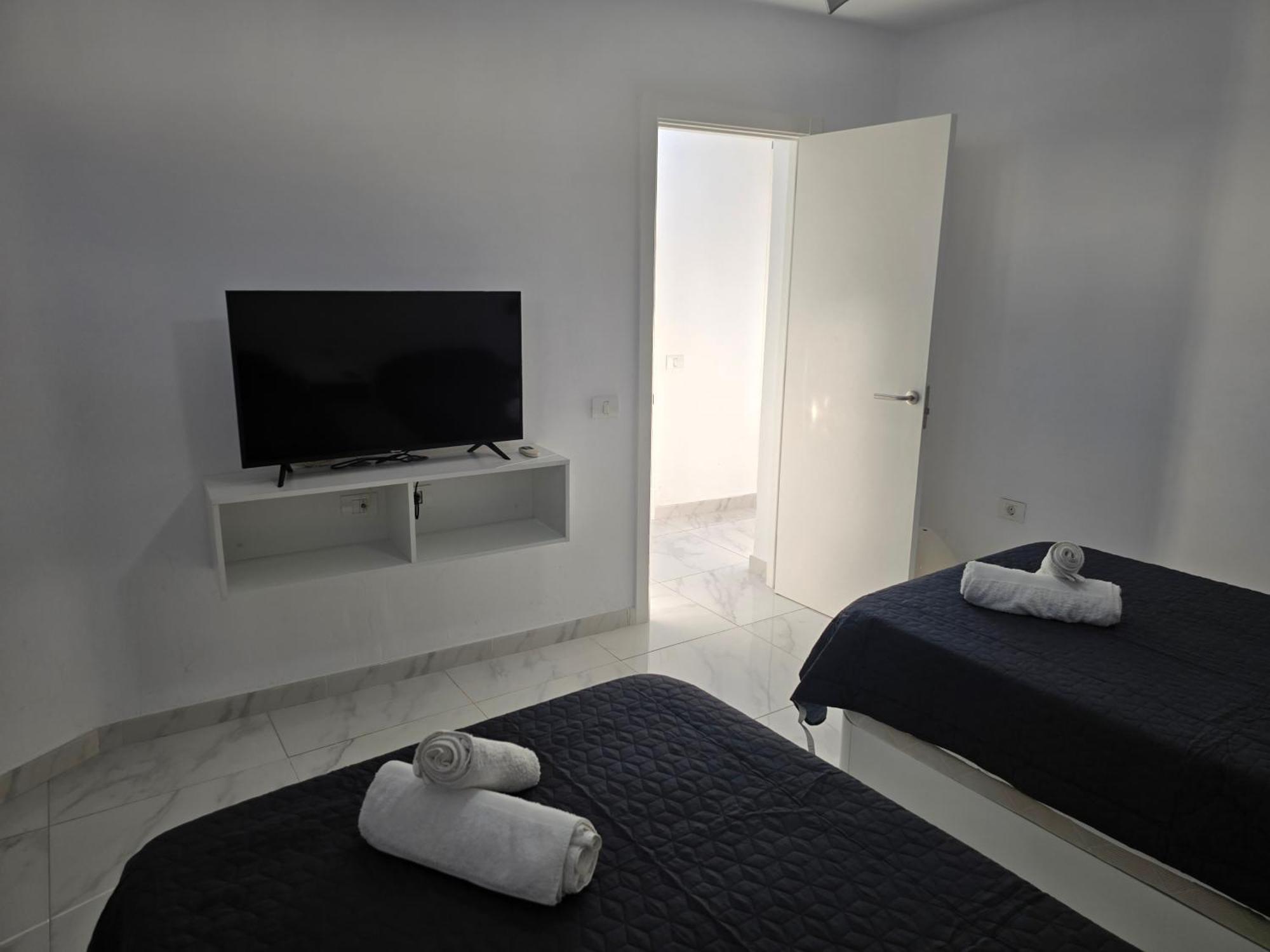 Aqua Sun Los Geranios By Helloapartments Costa Adeje  ภายนอก รูปภาพ